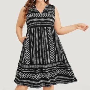 Striped geometric sleeveless dress